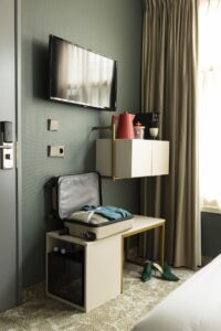 Inside-Double-Room-amendities-THE-FRITZ-HOTEL-Amsterdam