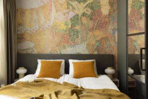 Inside-Double-Room-decorated-bed-THE-FRITZ-HOTEL-Amsterdam