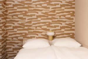 Inside-Single-Room-Souterrain-bed-close-THE-FRITZ-HOTEL-Amsterdam