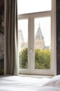 Small-double-room-view-Rijksmuseum-THE-FRITZ-HOTEL-Amsterdam